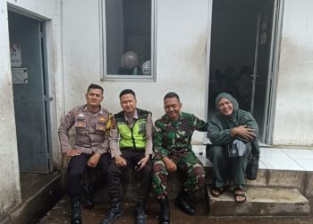 Dekati warga Bhabinkamtibmas Sambangi Warga dan Berikan Imbauan Kamtibmas