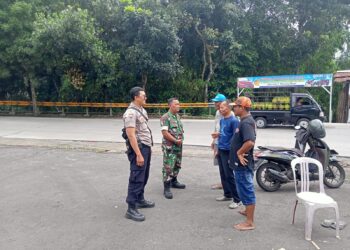 Polsek Cibeurem laksanakan sambang ke masyarakat secara bersama sama.