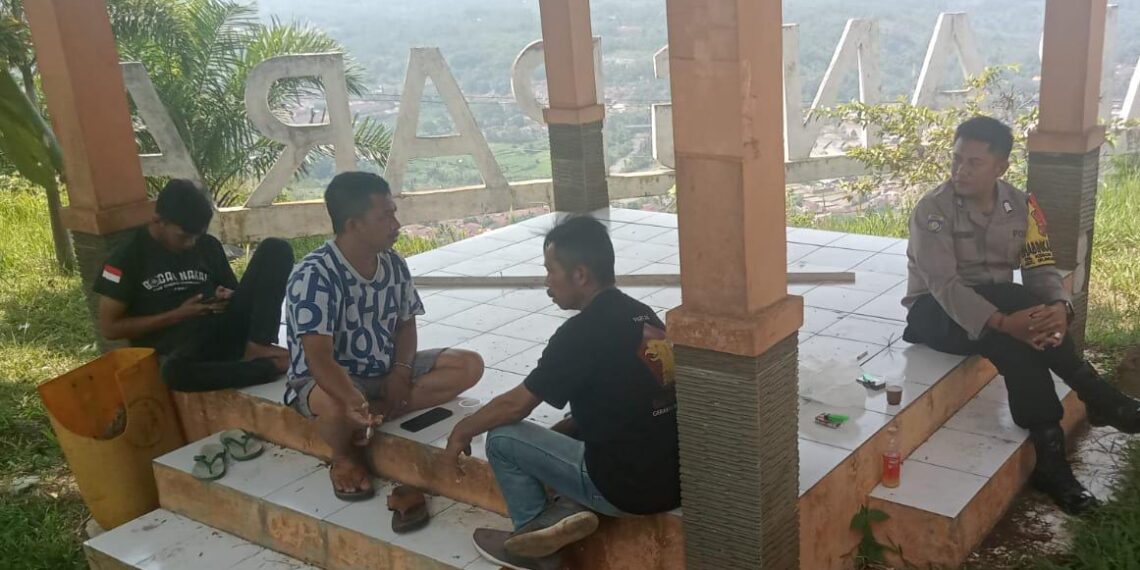 Antisipasi Gangguan Kamtibmas Pasca Pilkada, Polsek Gunungguruh Laksanakan Patroli Dialogis