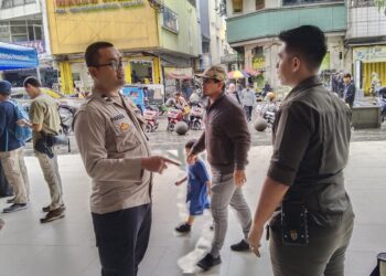Polsek Cikole Laksanakan Patroli Dialogis dan Pemantauan Wilayah jelang Nataru