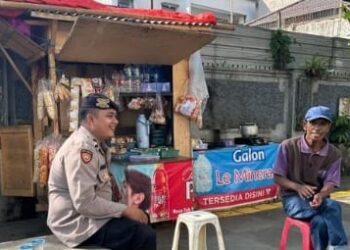 Polsek Gunungpuyuh, Saat Sambang Ke Warung Kopi