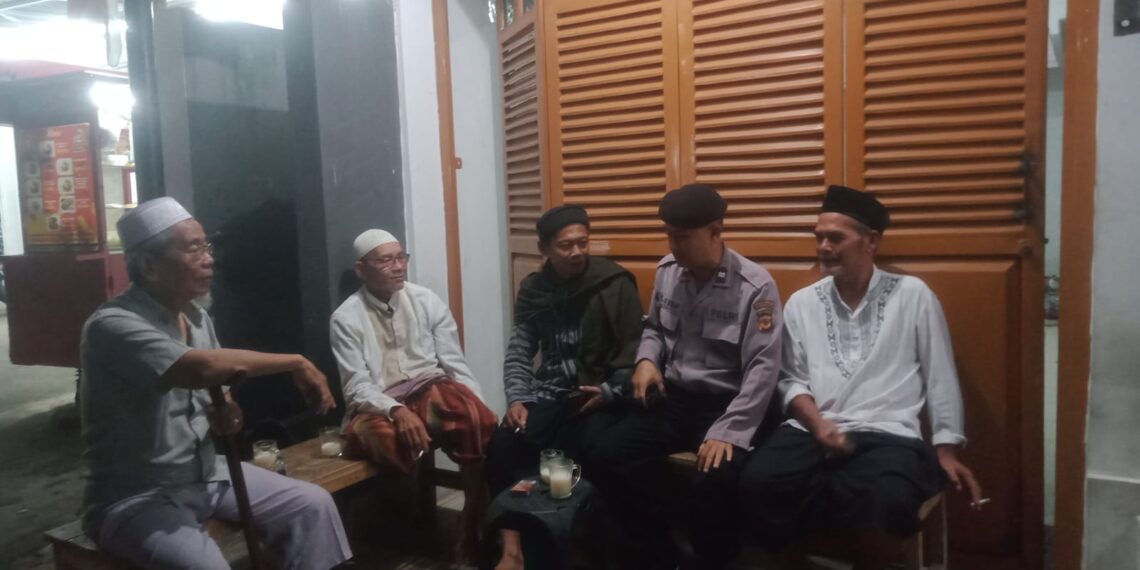 Polsek Cibeureum laksanakan patroli malam hari