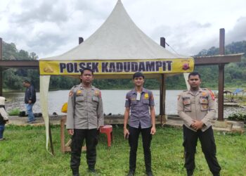 Polsek Kadudampit laksanakan Pengamanan Objek Wisata Danau Situgunung