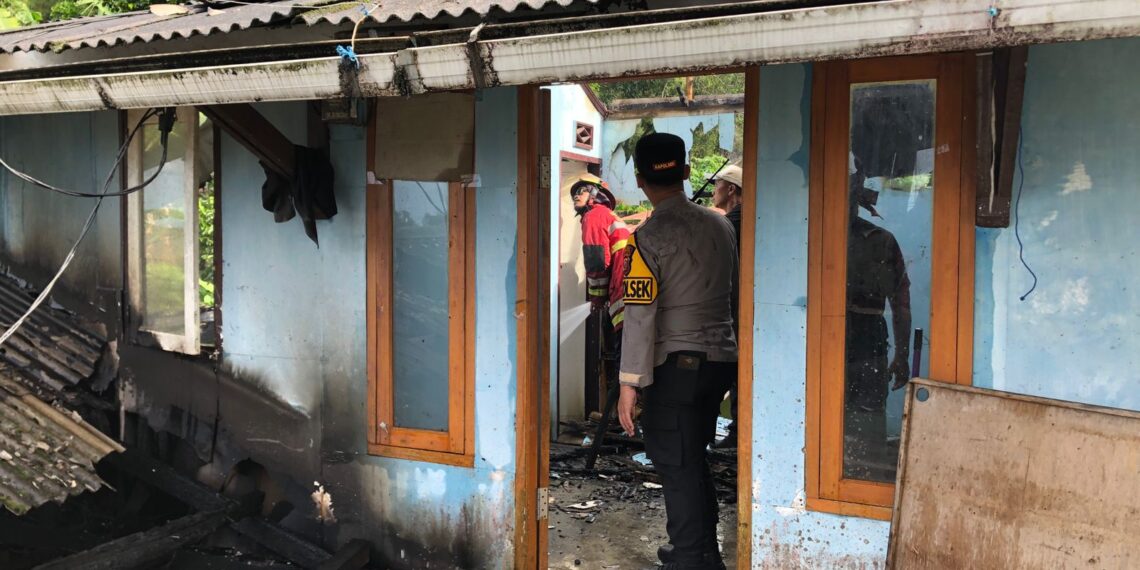 Diduga Korsleting Listrik, Kebakaran Hanguskan Rumah Warga