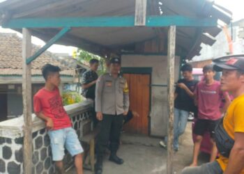 Polsek Kebonpedes Patroli Dialogis Sampaikan Himbauan