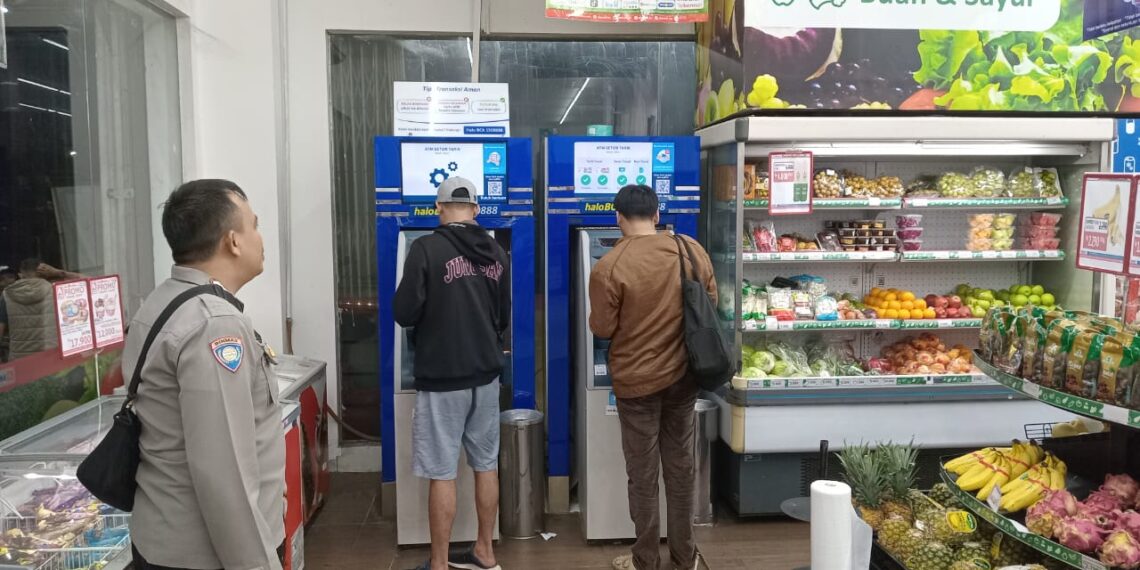 Polsek Gunungpuyuh Kontrol dan Cek ATM Antisipasi Gangguan