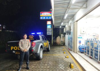 Patroli mobile rutin Polsek Kadudampit antisipasi gangguan kamtibmas