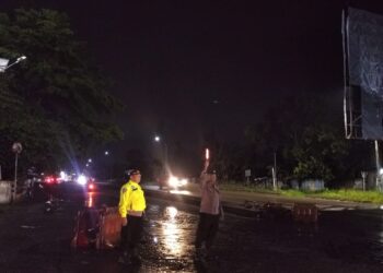 Polsek Cisaat Gelar Patroli Pengamanan Malam Tahun Baru 2025