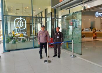 Unit Samapta Polsek Cikole Laksanakan Kontrol Ke Pusat Perbelanjaan