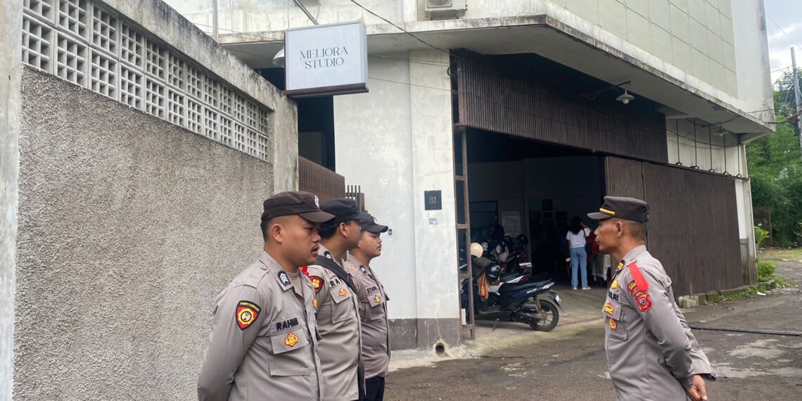 Polsek Warudoyong Sukabumi Amankan Kebaktian Umat Kristiani