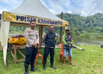 Polsek Kadudampit laksanakan Pengamanan Objek Wisata Danau Situgunung