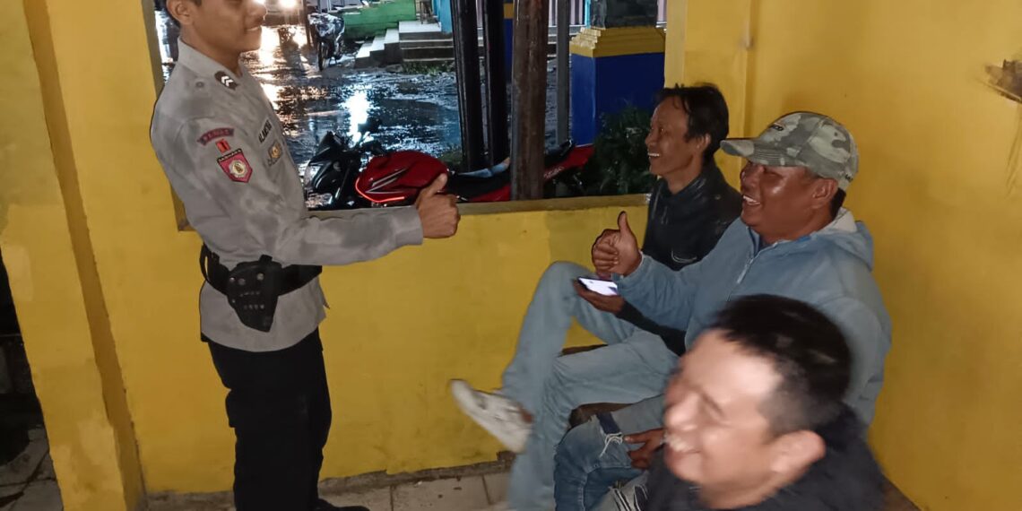 Polsek Kebonpedes Patroli Dialogis Wujudkan Kamtibmas Kondusif