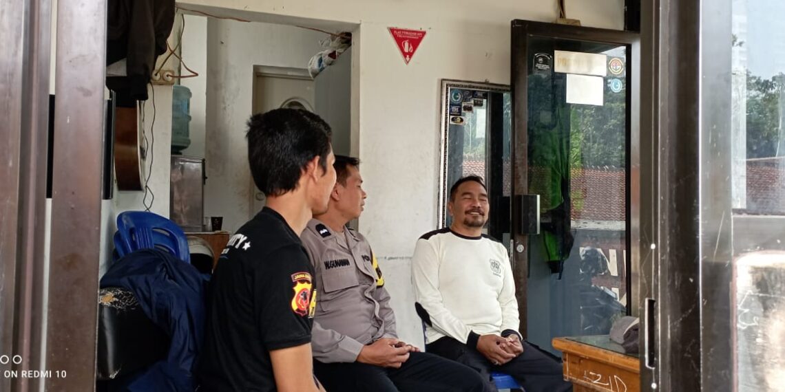 Antisipasi Gangguan Kamtibmas, Polsek Gunungguruh Laksanakan Patroli Dialogis