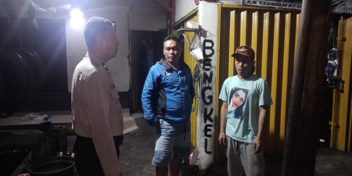 Polsek Cibeureum pertajam Patroli  malam  Cegah Gangguan Kamtibmas