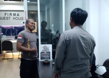 Polsek Gunungpuyuh Sambangi Satpam Sampaikan Himbauan Kamtibmas