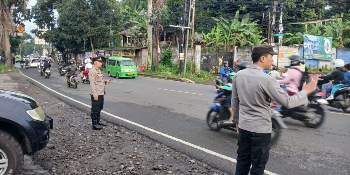 Polsek Gunungpuyuh Rutin Laksanakan Gatur Pagi, Agar Terciptanya Kamseltibcar Lantas