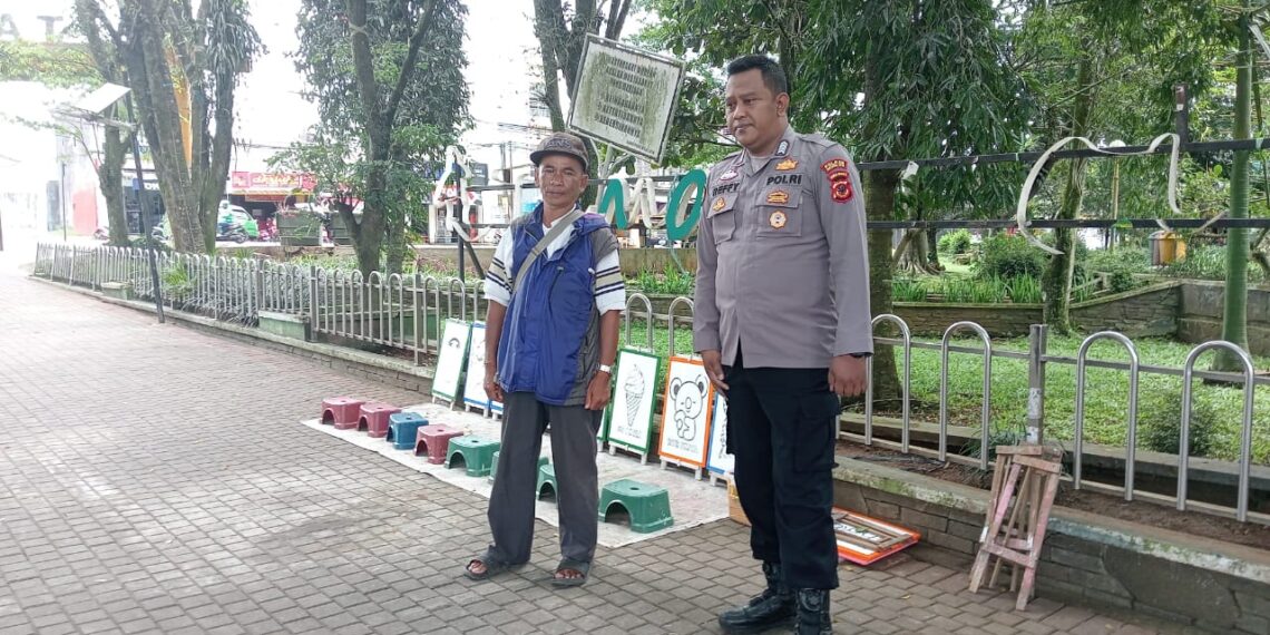 Cegah Gangguan Kamtibmas, Unit Samapta Polsek Cisaat Intensifkan Patroli Dialogis