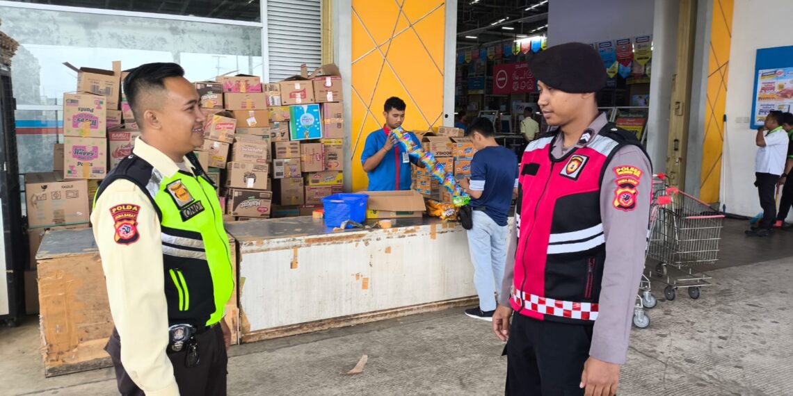Wujudkan Rasa Aman. Polsek Baros Serukan Himbauan  Kamtibmas  Bersama Satpam Indogrosir