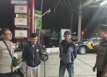 Dialogis dan himbauan kepada Petugas parkir oleh Anggota Polsek Gunungpuyuh