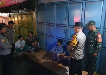 Kapolsek Kebonpedes Pimpin Patroli KRYD Antisipasi Gukamtibmas Malam Minggu