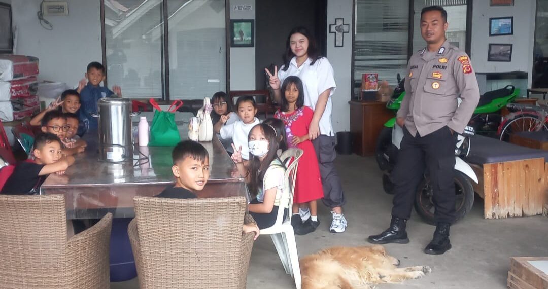 Minggu kasih Gereja Charismata Jemaat allah personil Polsek Sukabumi laksanakan pengamanan