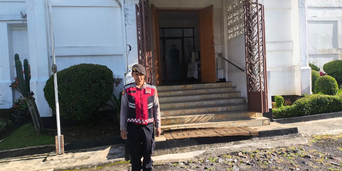 Minggu kasih Gereja Sidang Kristus, Polsek Baros Efektifkan Pengaman secara Preventif