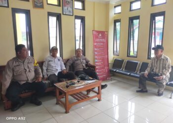 Polsek Gunungguruh Laksanakan Patroli Dialogis Sambangi Warga