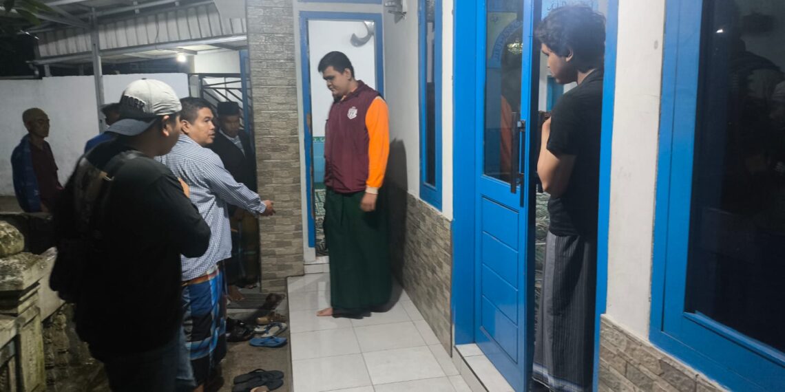 Marbot Mesjid Temukan Bayi Baru Lahir di Pintu Masuk Mesjid