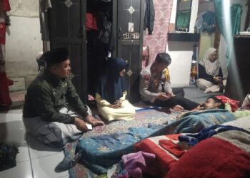 Kapolsek Sukabumi Jenguk Salah Satu Korban Kecelakaan Beruntun Gerbang Tol Ciawi