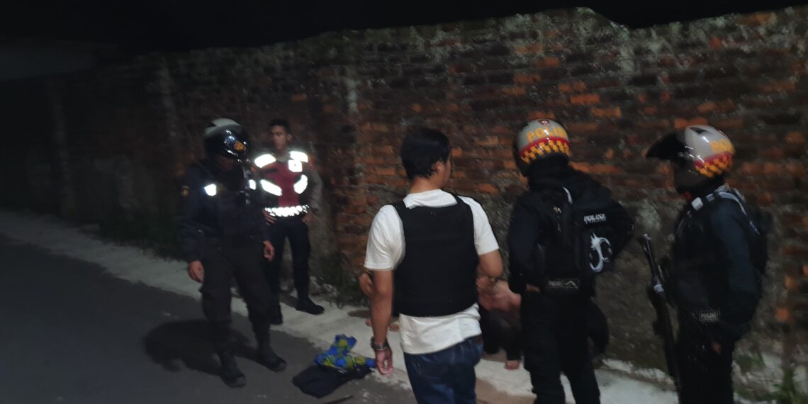 Tim Macan Bintana Polres Sukabumi Kota Gagalkan Aksi Tawuran, 2 Buah Sajam Diamankan