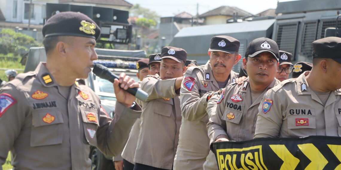 Tingkatkan Kemampuan, Ratusan Polisi di Sukabumi Gelar Latihan Dalmas