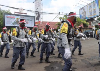 Ikuti LKBB, Linmas di Sukabumi Unjuk Kebolehan