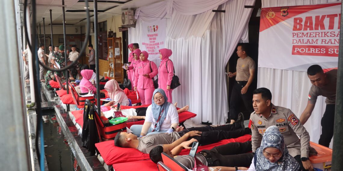 Peringati Hari Bhayangkara ke-79, Polisi dan TNI di Sukabumi Donorkan Darah