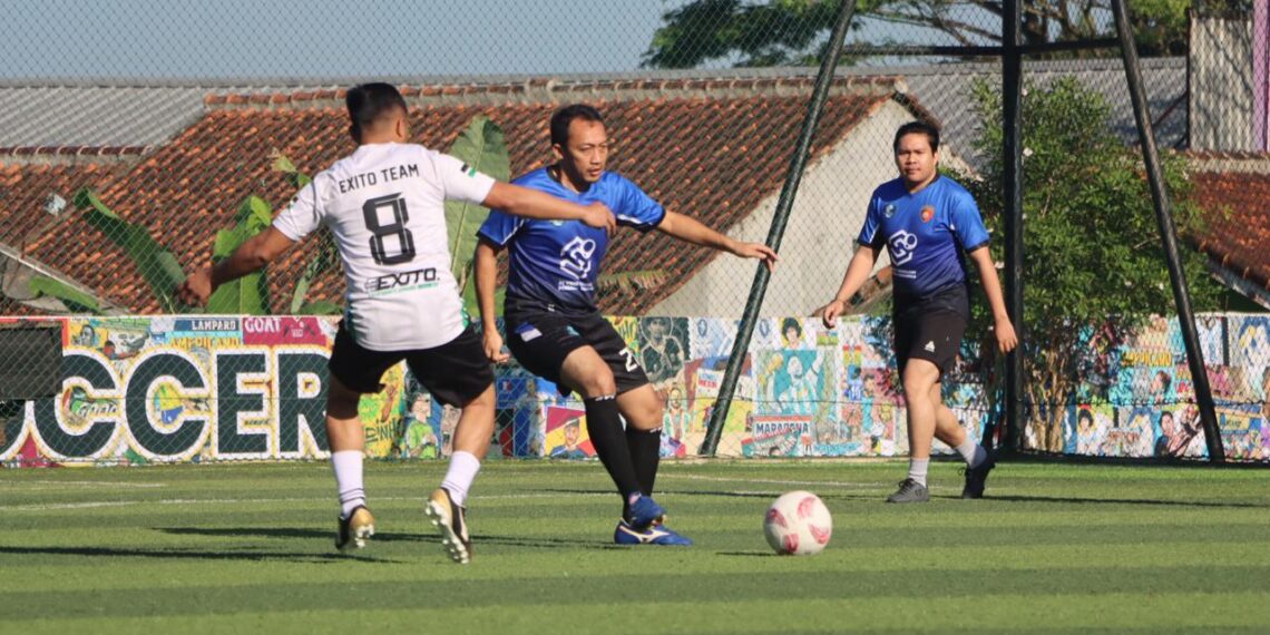 Meriahkan Hari Bhayangkara ke-79, Polisi di Sukabumi Tanding Olahraga Minisoccer