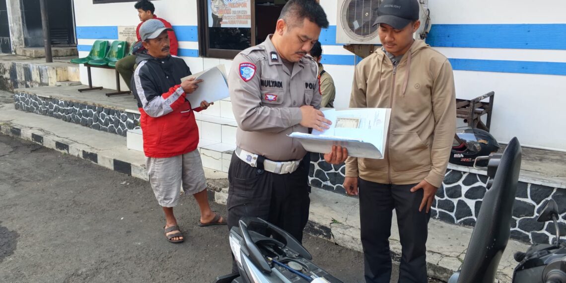 Profesional dan Cepat, Pelayanan Cek Fisik Samsat Kota Sukabumi Terus Tingkatkan Kualitas Layanan untuk Masyarakat