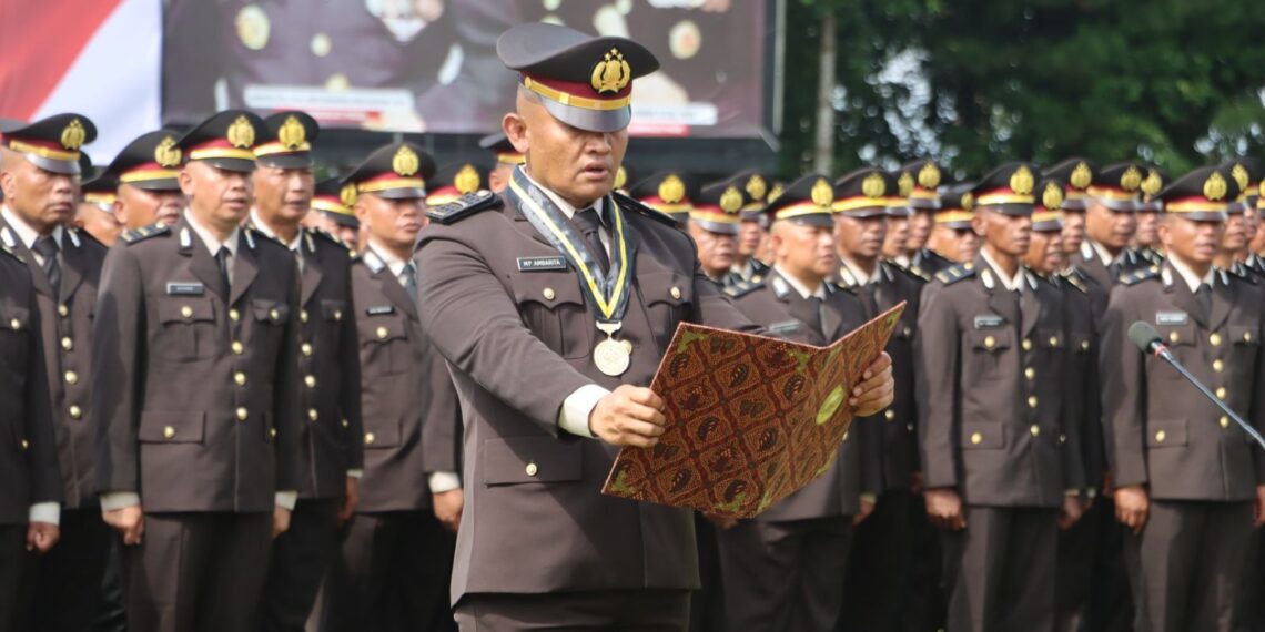 Wakapolres Sukabumi Kota, Kompol Fajri Hadiri Tupdik dan Pelantikan 1.780 PAG