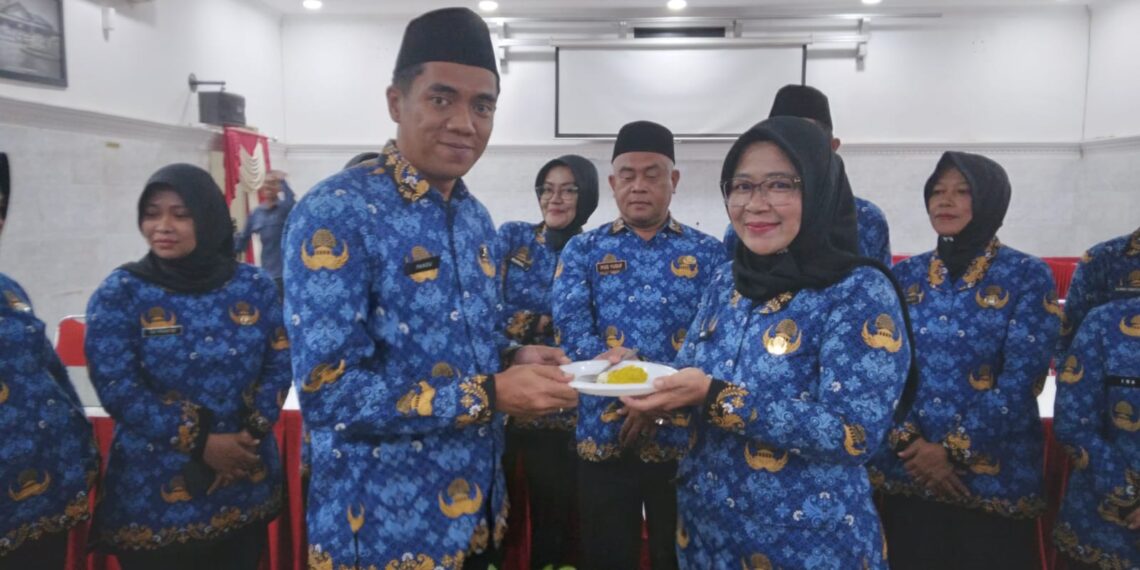 Peringati HUT KORPRI ke-54, ASN Polres Sukabumi Kota Gelar Syukuran Potong Tumpeng