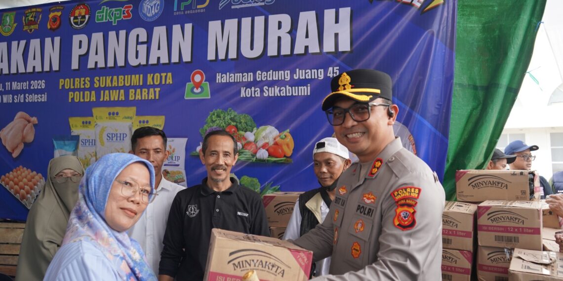 Gerakan Pangan Murah Polres Sukabumi Kota Diserbu Warga