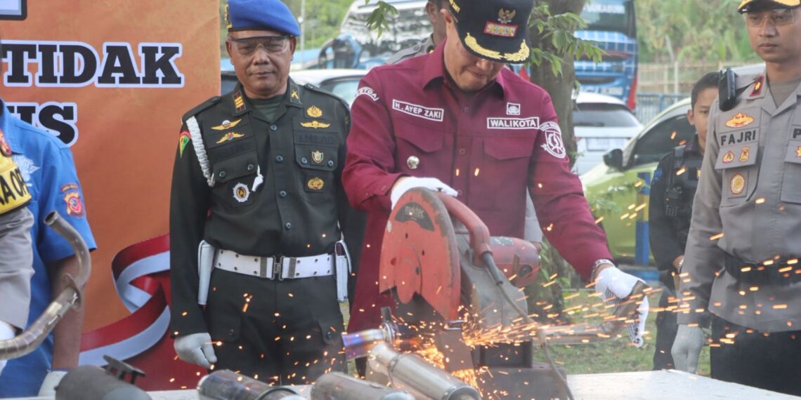 Polres Sukabumi Kota Musnahkan 225 Knalpot Brong
