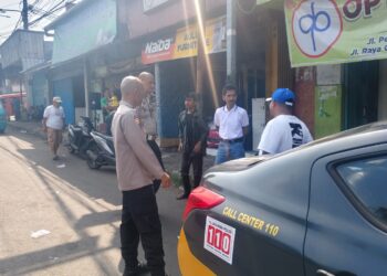 Sapa Warga dari Dekat, Polsek Citamiang Sisipkan Pesan Kamtibmas Saat Patroli