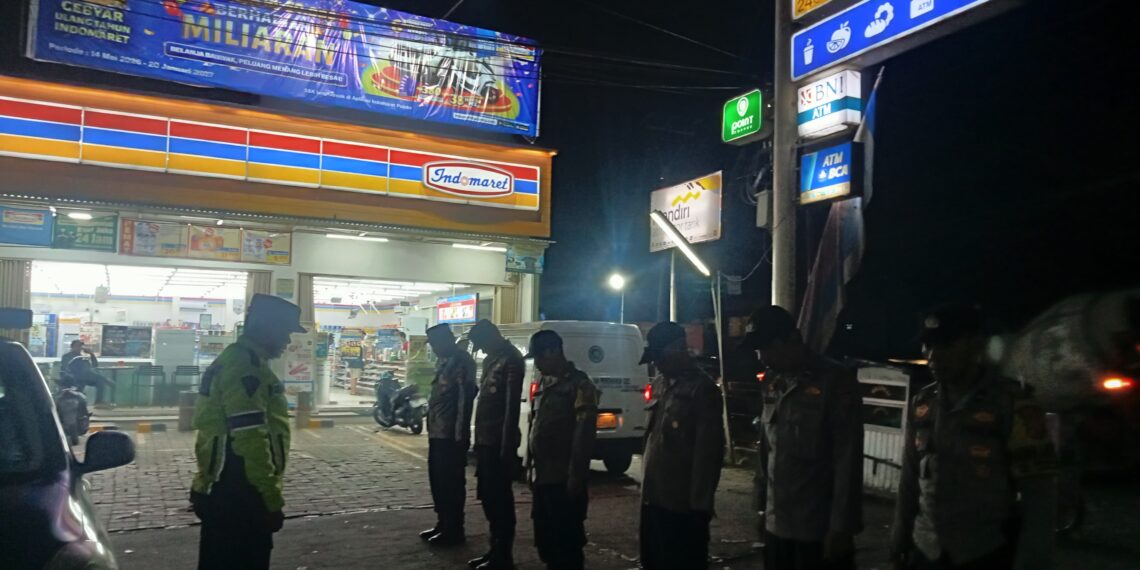 Patroli KRYD Skala Besar, Polsek Baros Perkuat Dialog dengan Warga Cegah Kriminalitas
