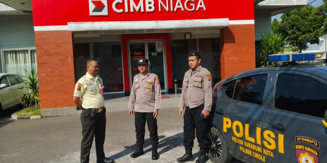 Patroli Dialogis, Polsek Cikole Perkuat Sinergi dengan Satpam Jaga Kamtibmas