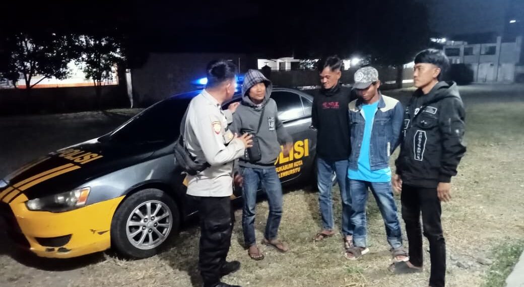 Patroli Dialogis Malam Digencarkan, Polsek Lembursitu Pererat Kemitraan dengan Masyarakat