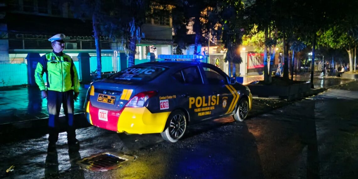 Patroli Malam, Polsek Cikole Perkuat Pengawasan Wilayah untuk Cegah Gangguan Kamtibmas