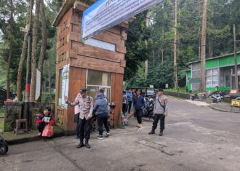 Polsek Kadudampit Perketat Pengamanan Wisata Situgunung, Pengunjung Diimbau Waspada Cuaca Ekstrem