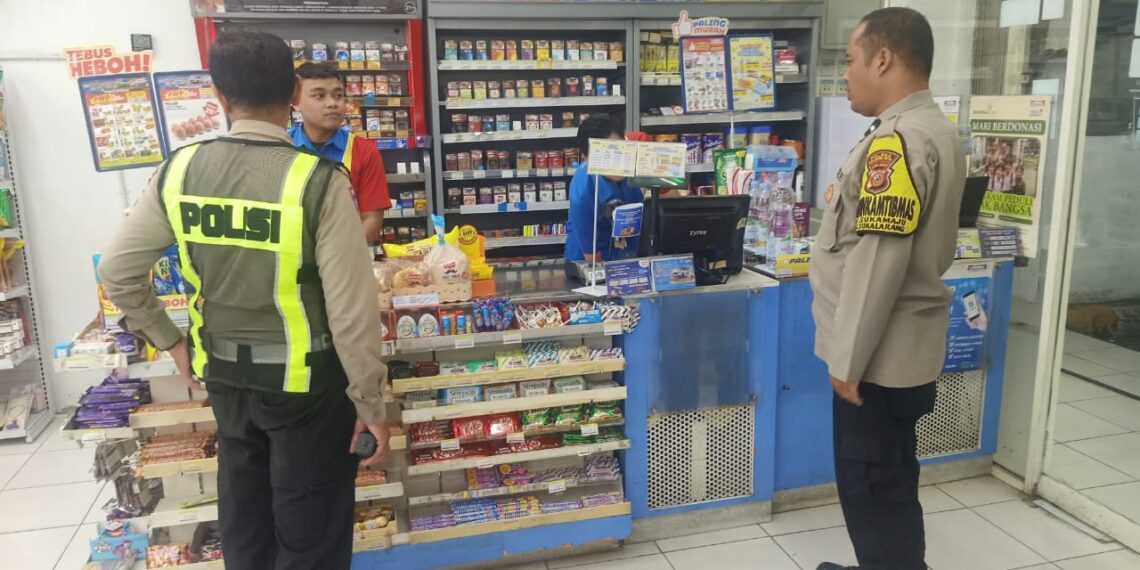 Patroli Malam, Polsek Sukalarang Intensif Sambangi Objek Vital dan Titik Rawan Kejahatan