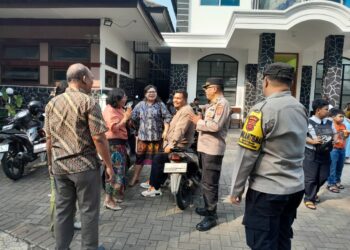 Polsek Warudoyong Rutin Amankan Ibadah Minggu di Gereja HKBP, Pastikan Jemaat Beribadah dengan Aman
