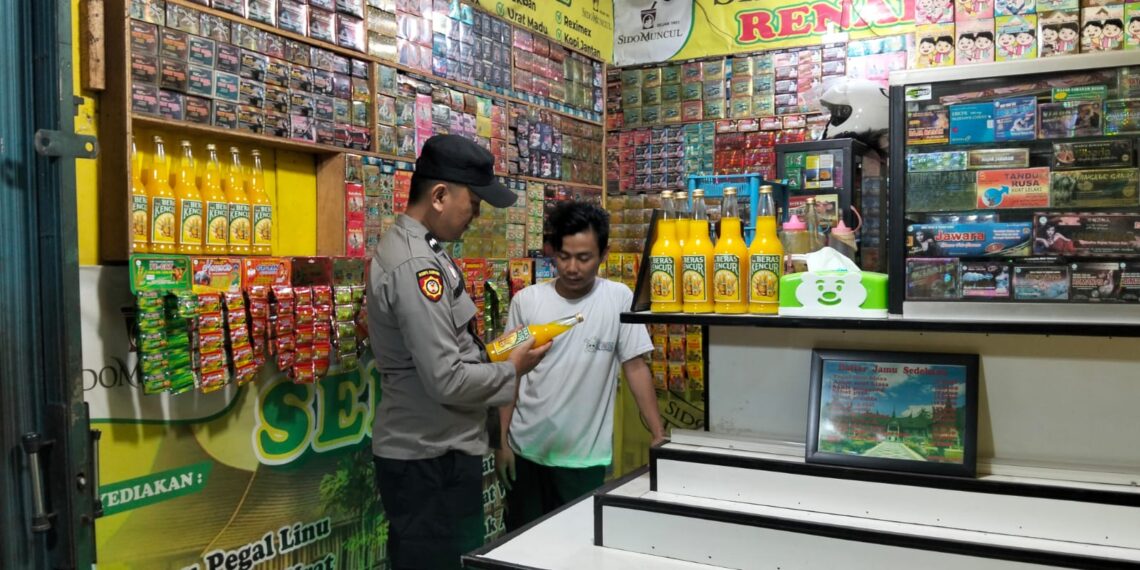 Polisi Sisir Toko Jamu di Lembursitu, Pedagang Diimbau Tak Jual Miras Oplosan