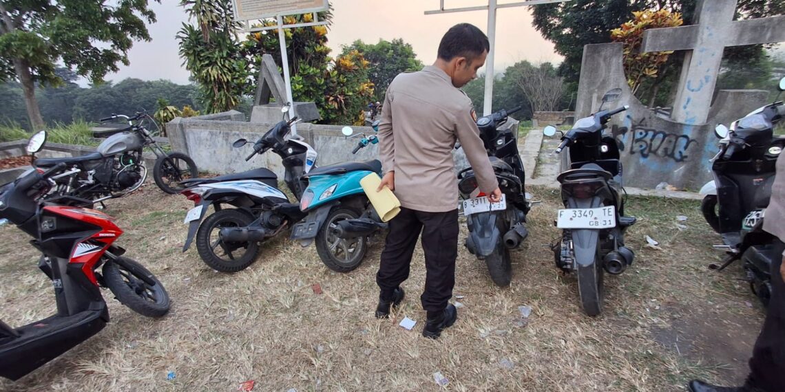 Polsek Citamiang Tertibkan Knalpot Brong, Pengendara Diedukasi Gunakan Knalpot Standar