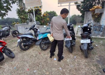 Polsek Citamiang Tertibkan Knalpot Brong, Pengendara Diedukasi Gunakan Knalpot Standar